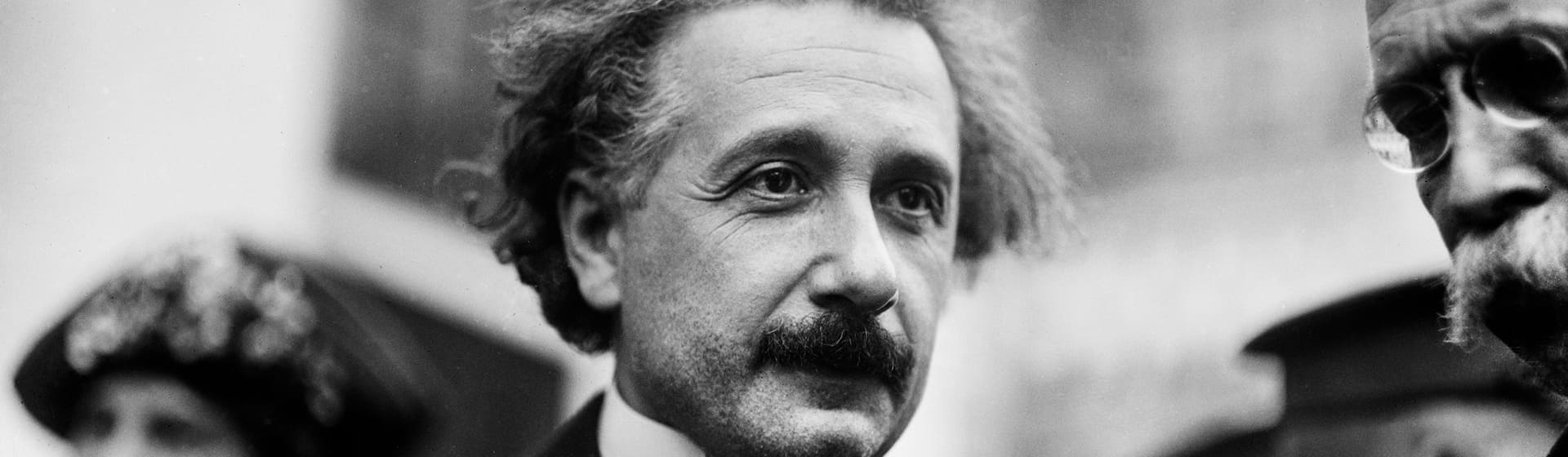 Альберт Эйнштейн - Мерч и одежда с атрибутикой