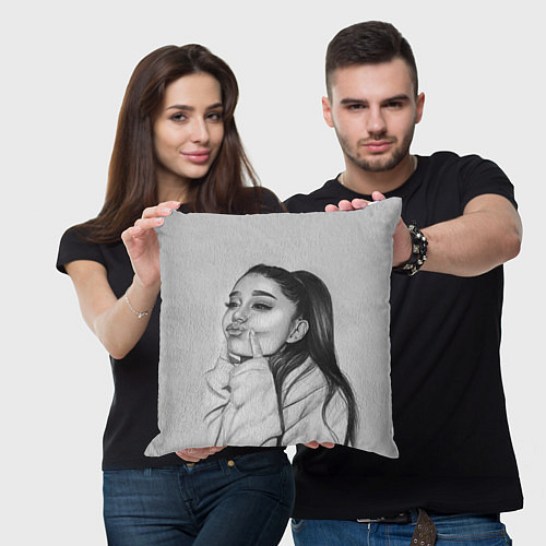 Декоративные подушки Ariana Grande