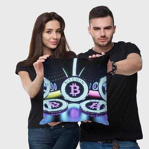 Декоративные подушки Bitcoin