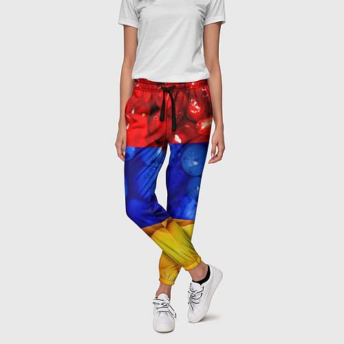 Женские брюки со странами