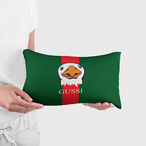 Подушки Gucci Gussi