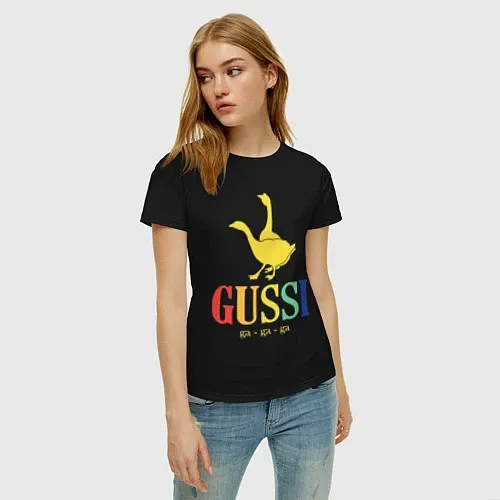 Женские футболки Gucci Gussi