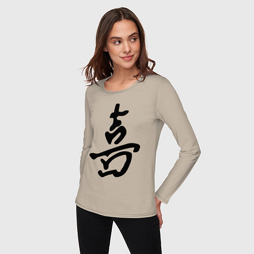 Женские футболки с рукавом с иероглифами