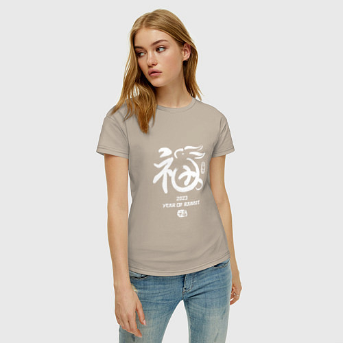 Женские футболки с иероглифами