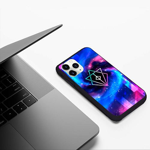 Чехлы iPhone 11 series In Flames