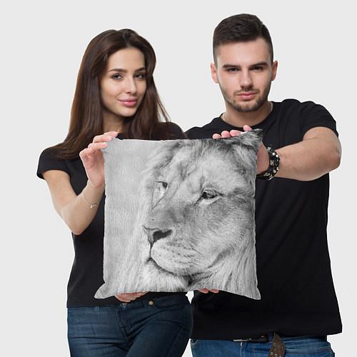 Декоративные подушки со львами