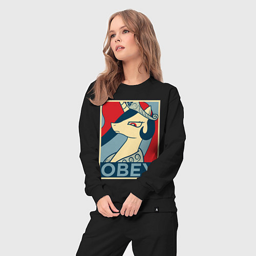 Костюмы Obey