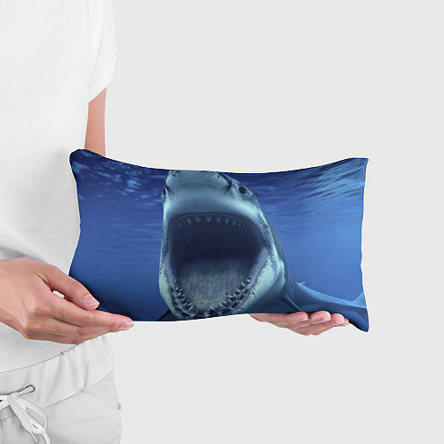 Декоративные подушки с акулами