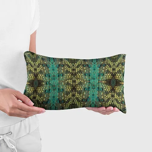 Декоративные подушки со змеями